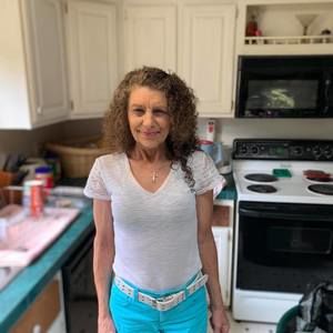 Meet your Posher, Nina